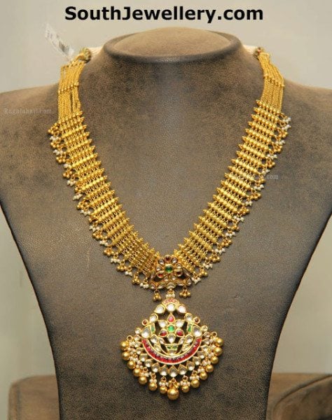 Classy Gold Necklace with Kundan Pendant - Indian Jewellery Designs