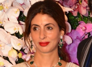 shweta bachchan diamond emerald necklace