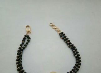 black beads bracelet