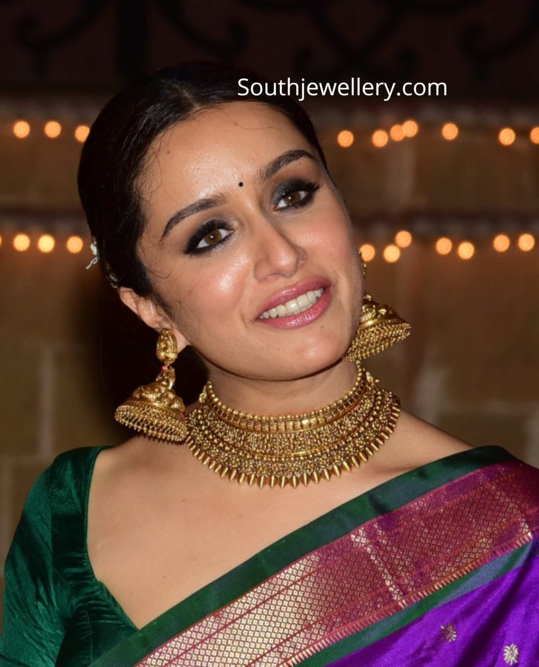 Shraddha Kapoor in antique gold choker and jhumkas - Indian Jewellery ...