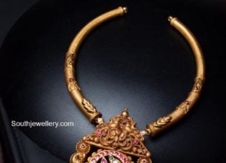 kante necklace with peacock pendant