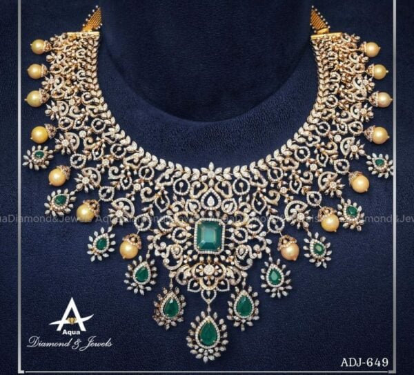 diamond and emerald necklace (1)